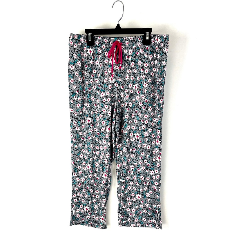 Lightweight Cropped Sleepwear Bottoms – Small/Medium