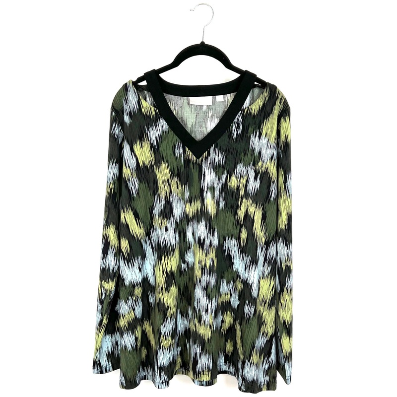 Green Abstract Top – Medium/Large Medium/Large – Size 10-12