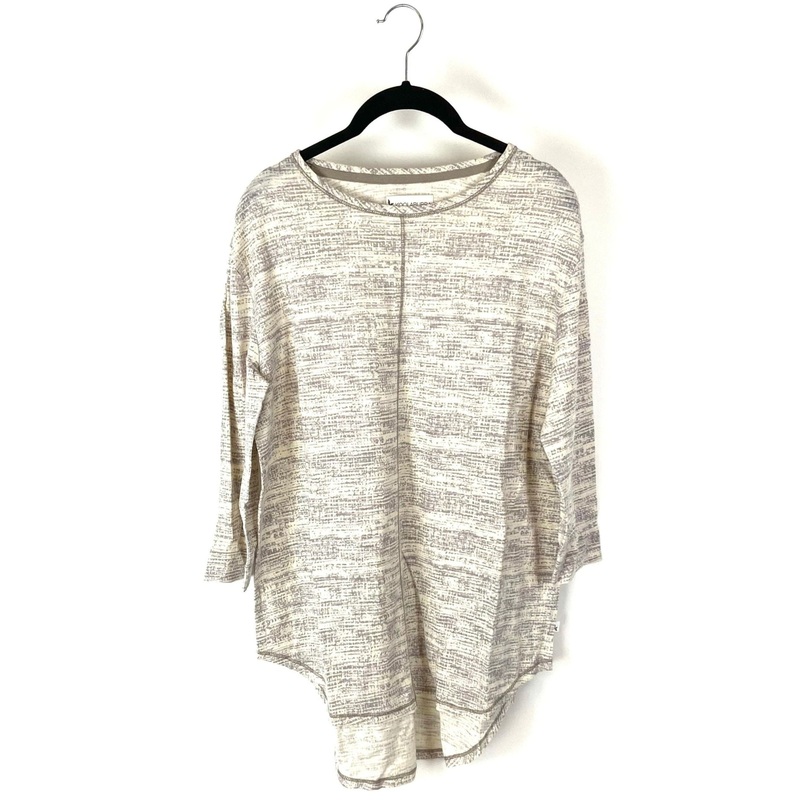 Abstract White Long Sleeve Shirt – Small