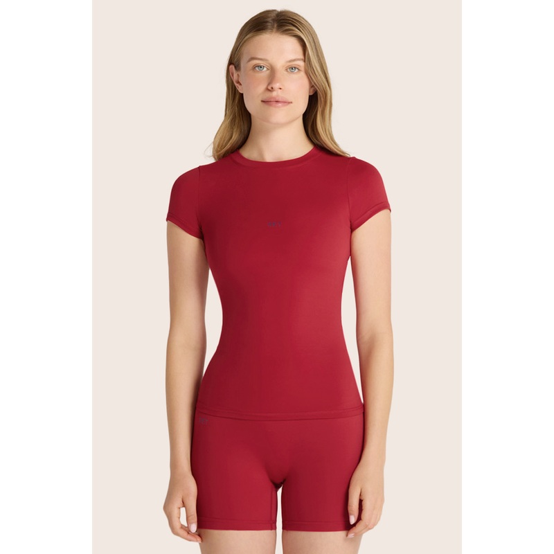 AIRLUXE BREATHE TEE – LADYBUG Ladybug XS