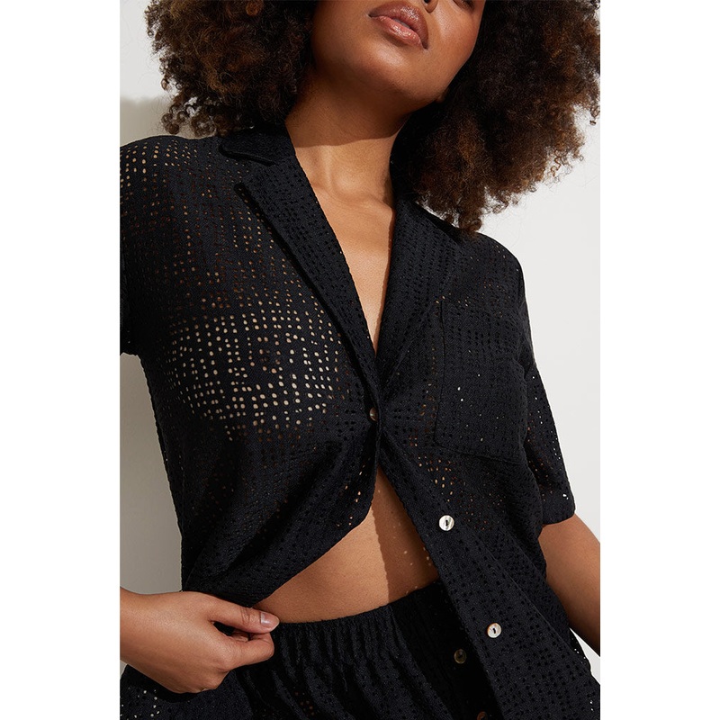 Eyelet Lace Island Shirt in Black XS Black Single