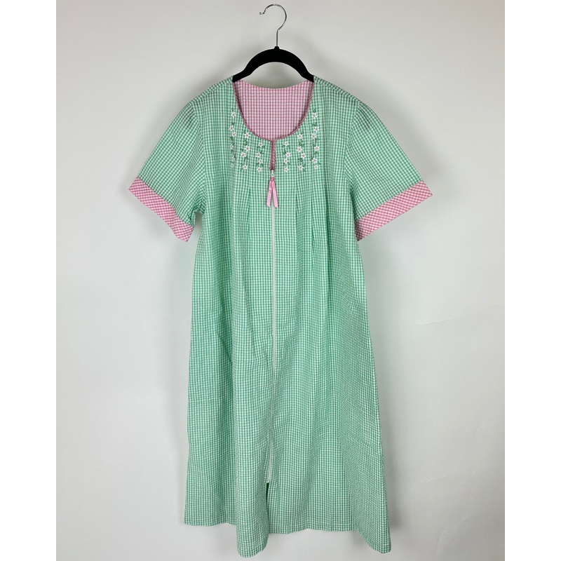 Green And Pink Short Sleeve House Dress – Size 4/6