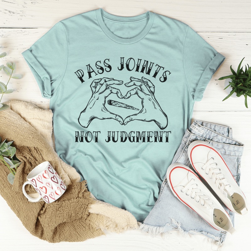 Don’t Pass Judgement Tee Heather Prism Dusty Blue S