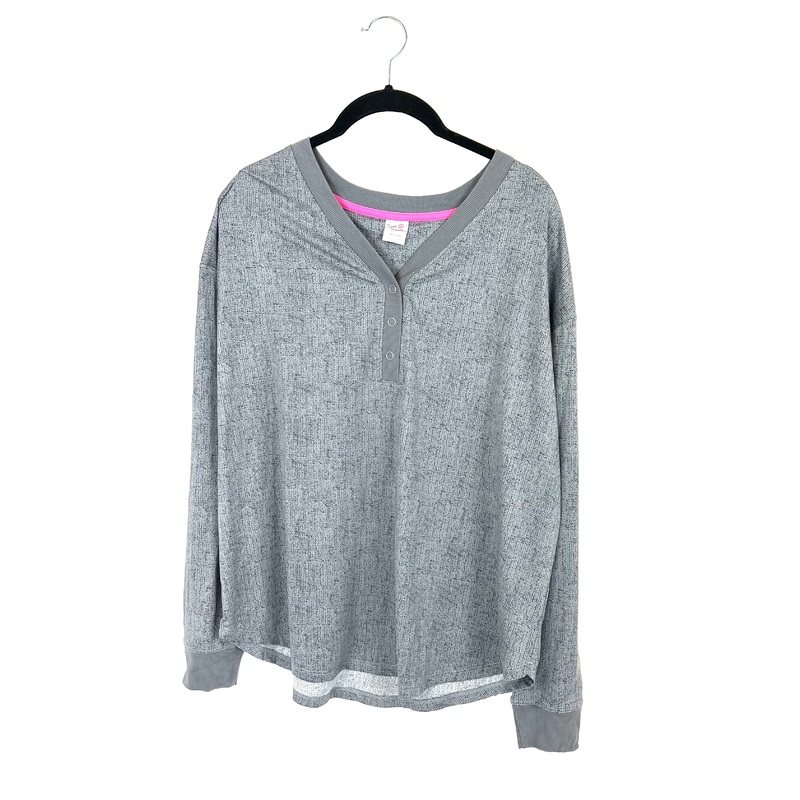 Gray V-Neck Long Sleeve Lounge Shirt – Medium