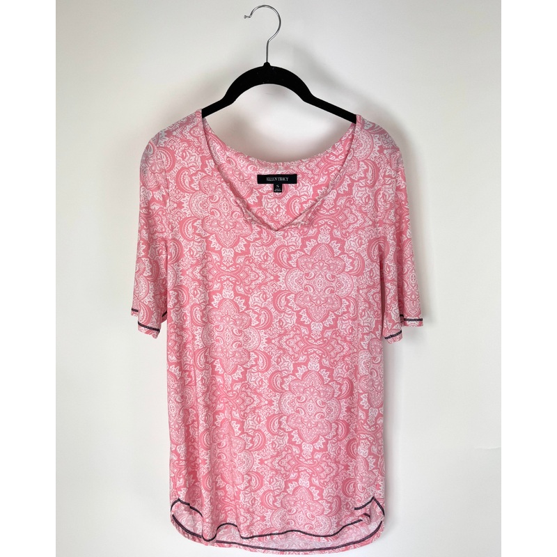 Pink and White Printed Pajama Set – Size 2/4