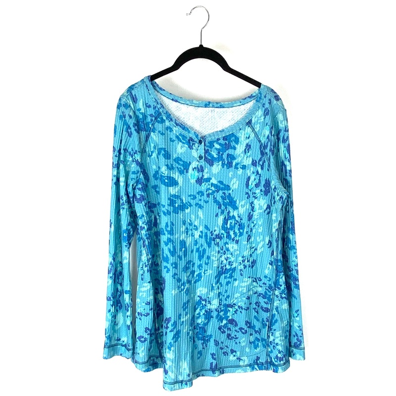 Blue Animal Print Long Sleeve – Size 6-8