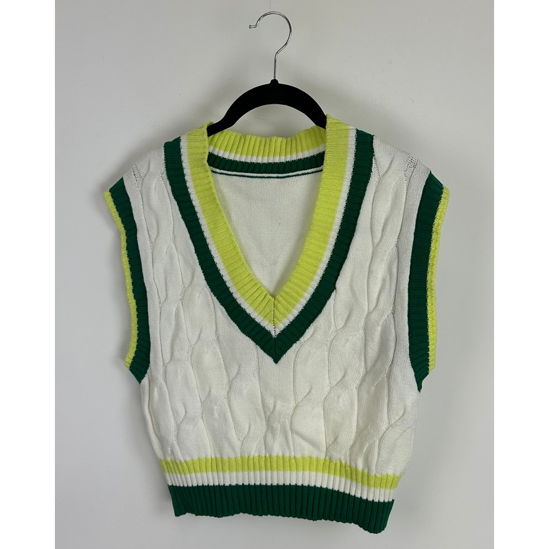 Green & White Cable Knit Vest – Size 2/4
