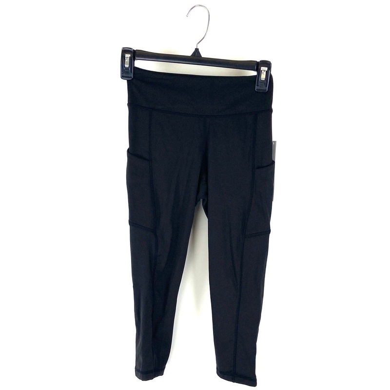 Black Cropped Leggings – Small Small