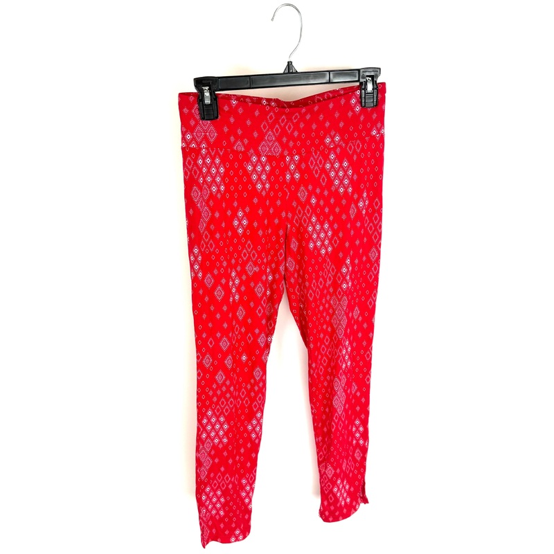 Red Diamond Print Leggings – Size 4-6