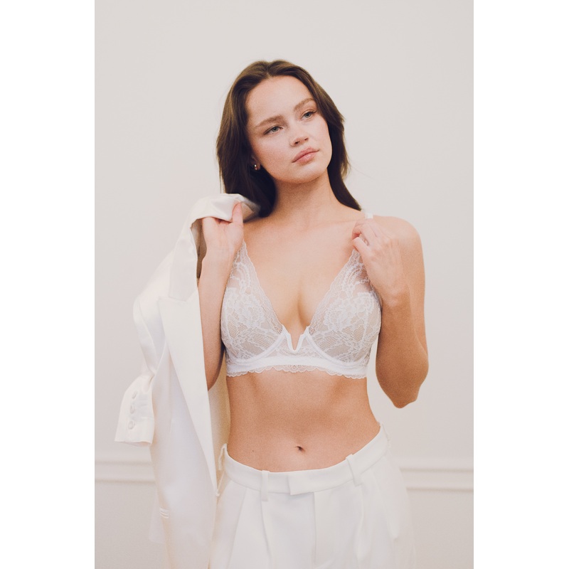 Skarlett Blue Minx Plunge Lightly Lined V Underwire Bra 32C White