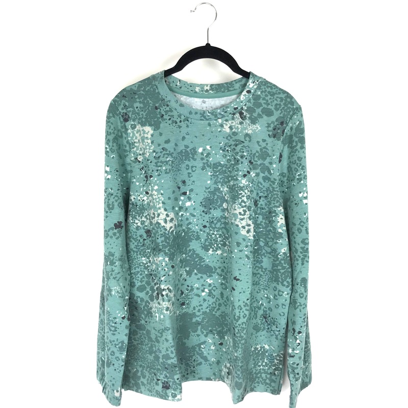 Mint Green Cheetah Print Top – Small
