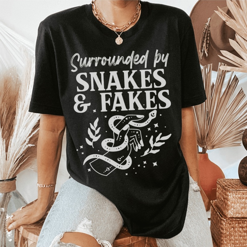 Surrounded By Snakes & Fakes Tee Black Heather S