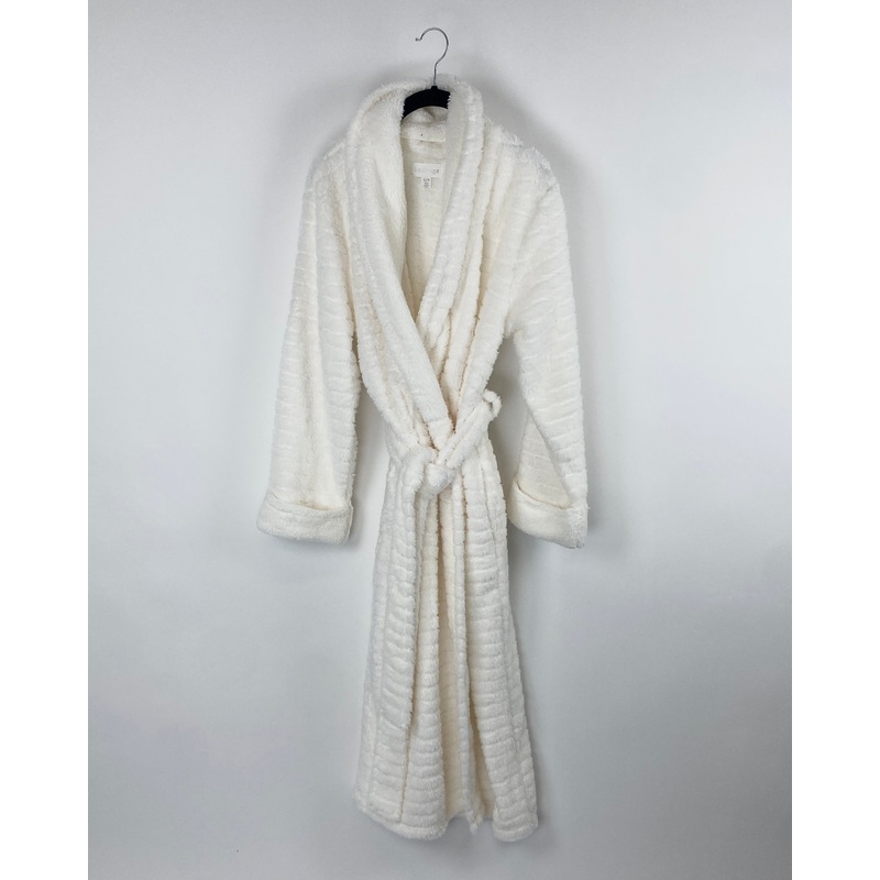Cream Fuzzy Robe – Small