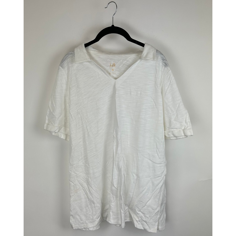 White Short Sleeve Top With Collar – Size 10/12