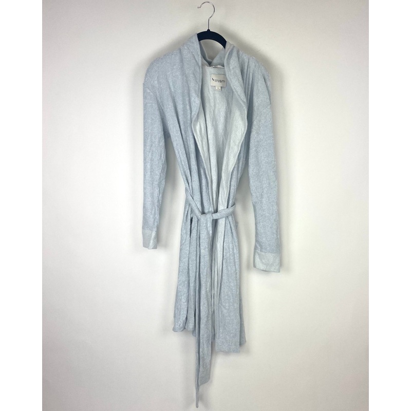 Light Blue Terrycloth Robe – Size Small