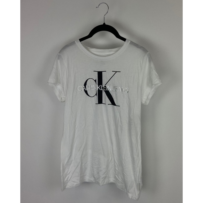 White Logo T-Shirt – Small