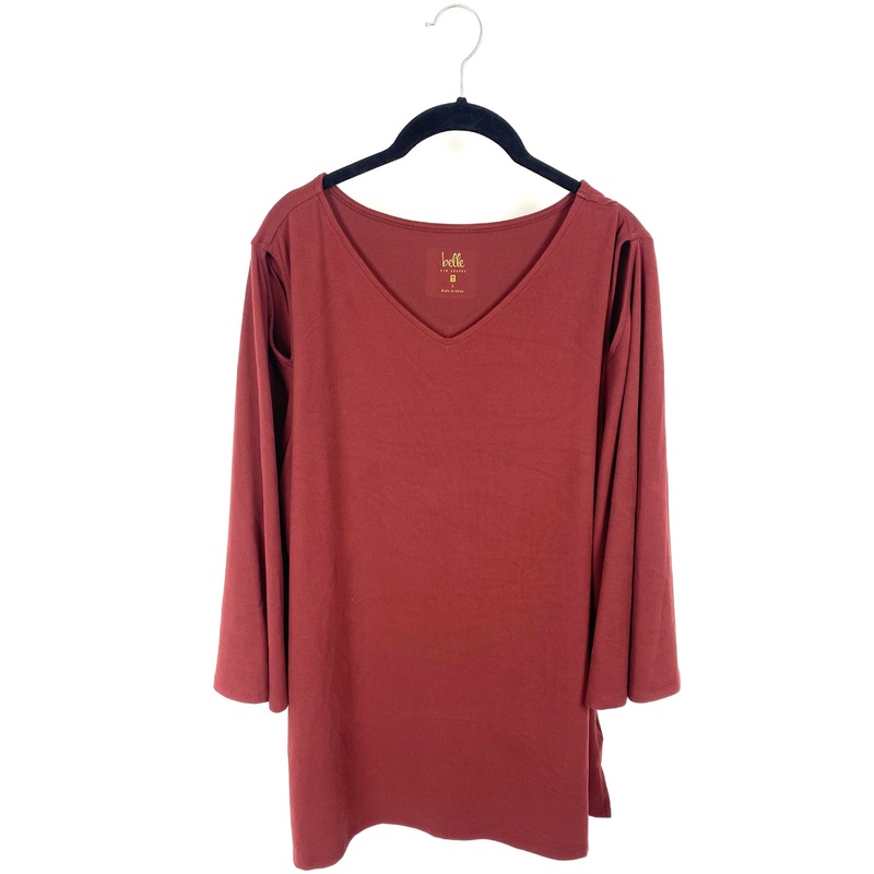 Red Cutout Shoulder Top – Large/Extra Large