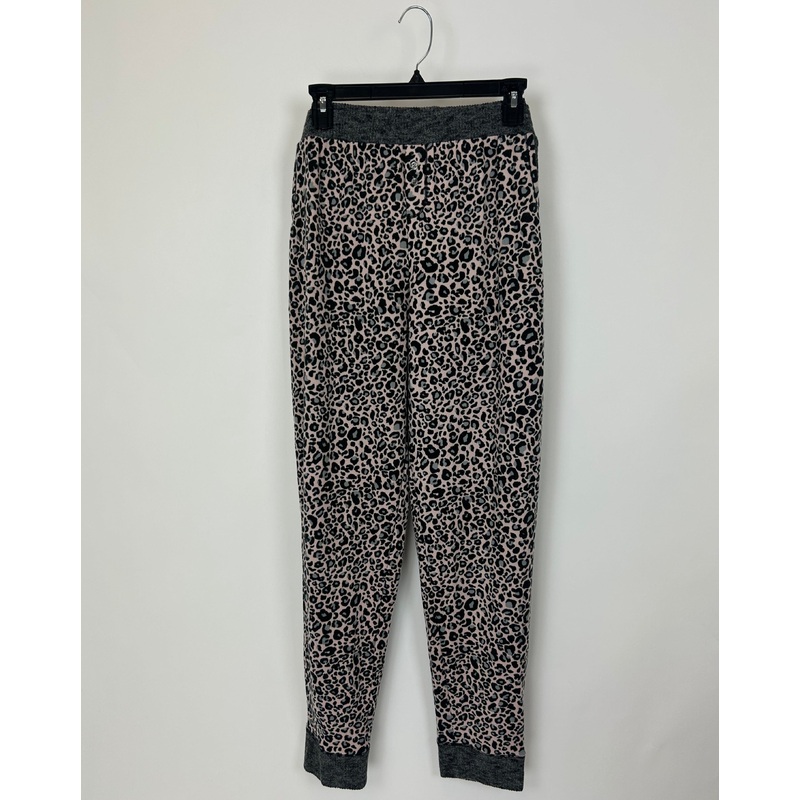 Baby Pink and Grey Cheetah Print Loungewear Joggers – Size 1X