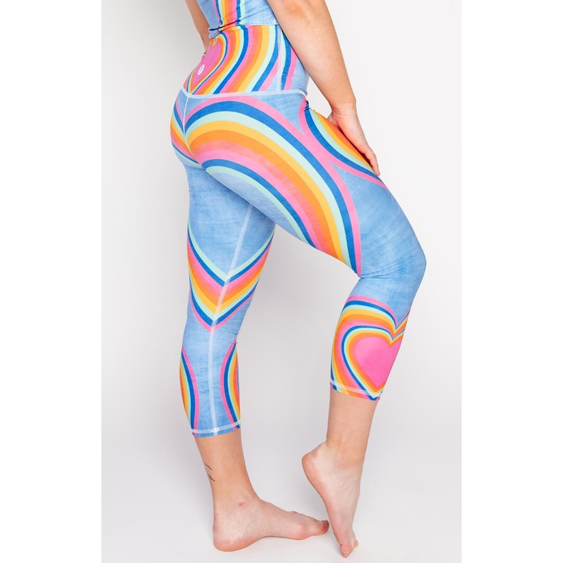 Capri Legging – Rainbow Love XS