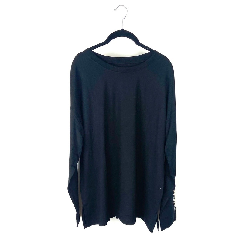 Black and Cheetah Long Sleeve Top – Size 6/8 Small: Size 6-8