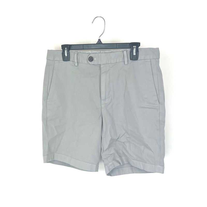 MENS Soft Gray Shorts – Size 32 – Standard 7″ Inseam