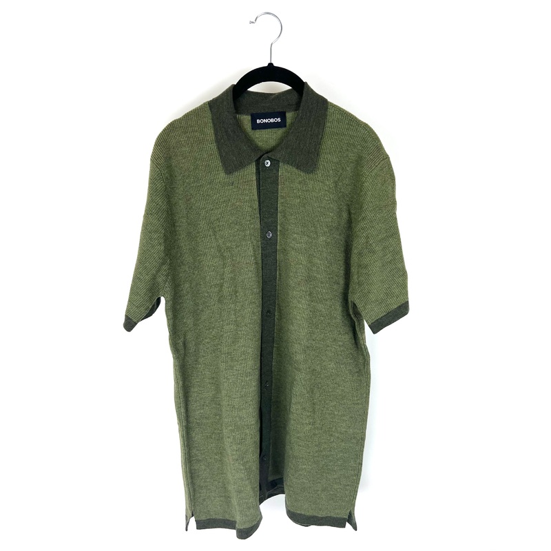 Two Toned Green Short Sleeve Top – Medium