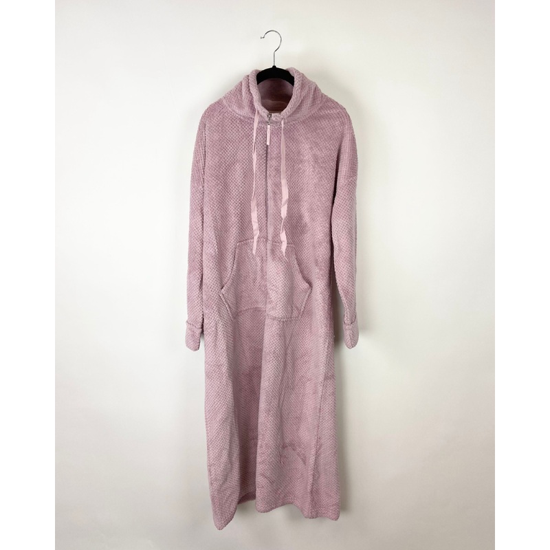 Carnation Pink Zip Up Robe – Size 6/8