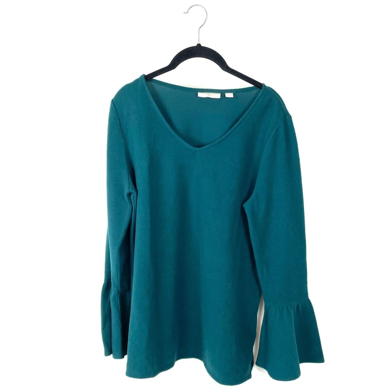 Emerald Green Top With Bell Sleeves – Small/Medium