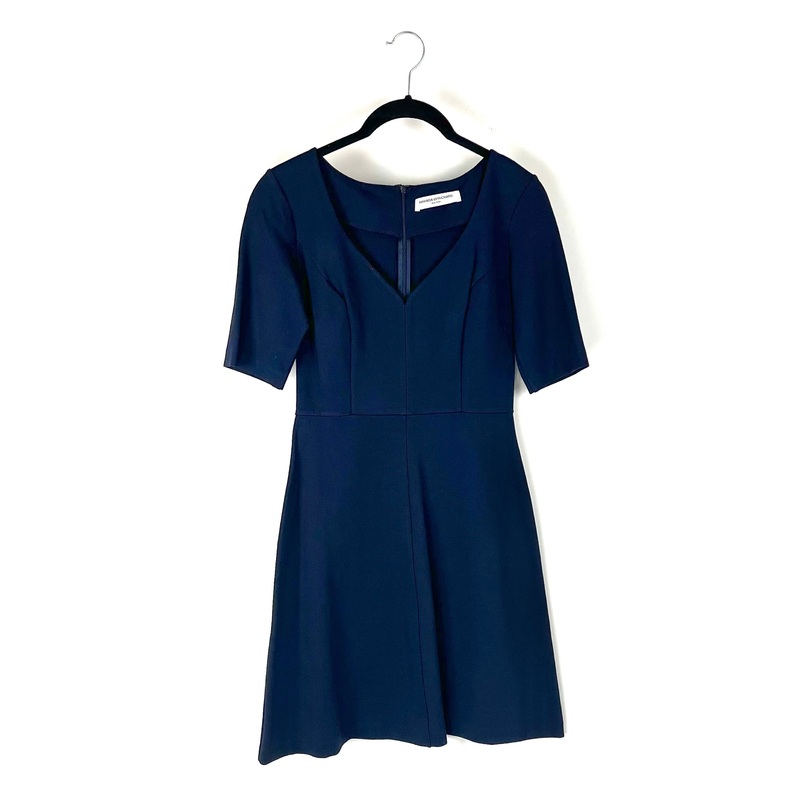 Short Sleeve Navy Blue Dress – Size 4/6