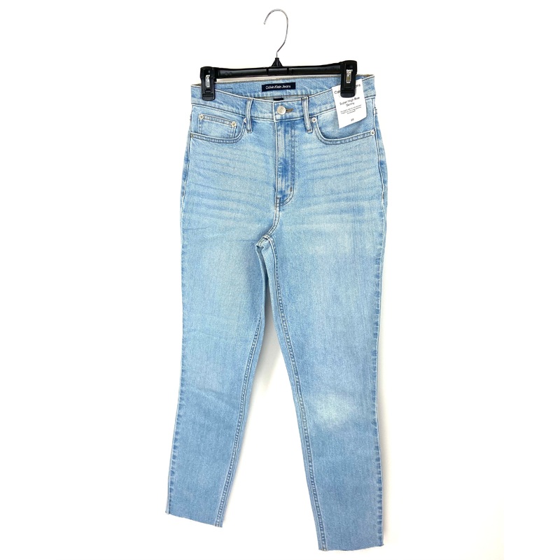 Light Wash Super High Rise Skinny Jean – Size 28