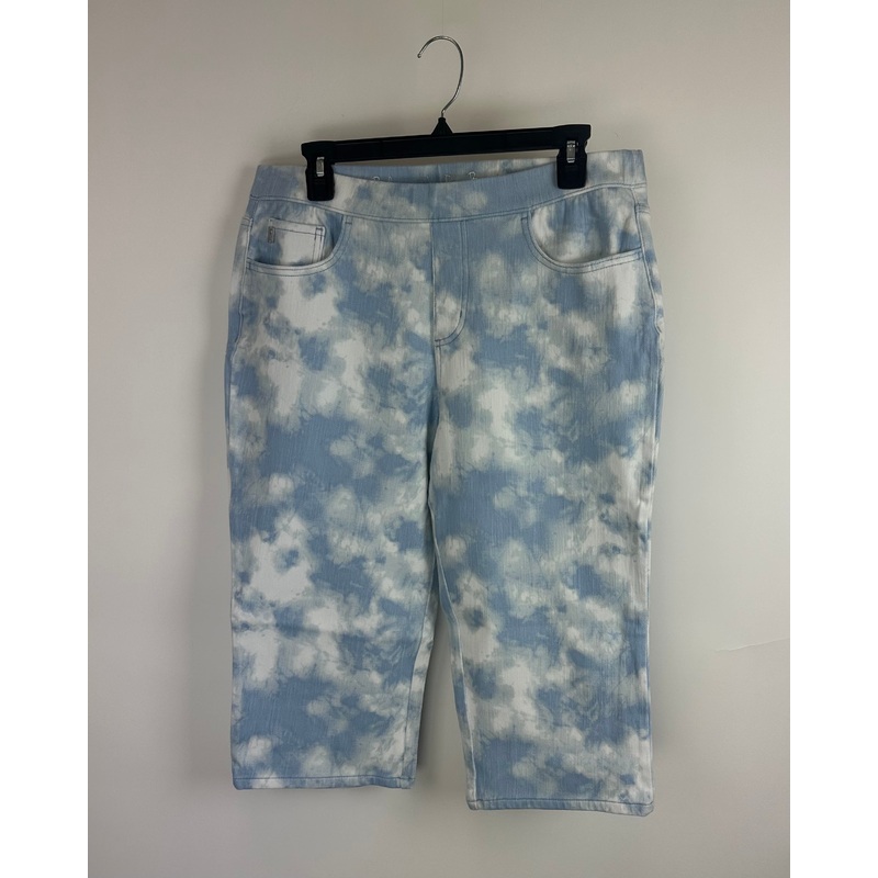 Light Blue/White Tie Dye Capri Jeans – Size 12
