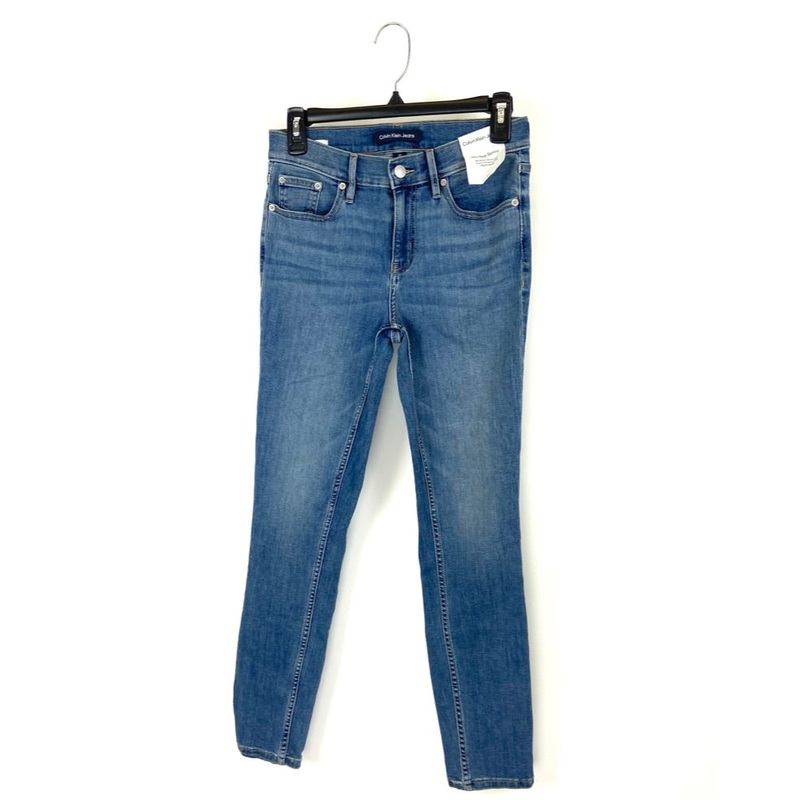 Medium Wash Mid Rise Skinny Jean – Size 25, 26, 27 25