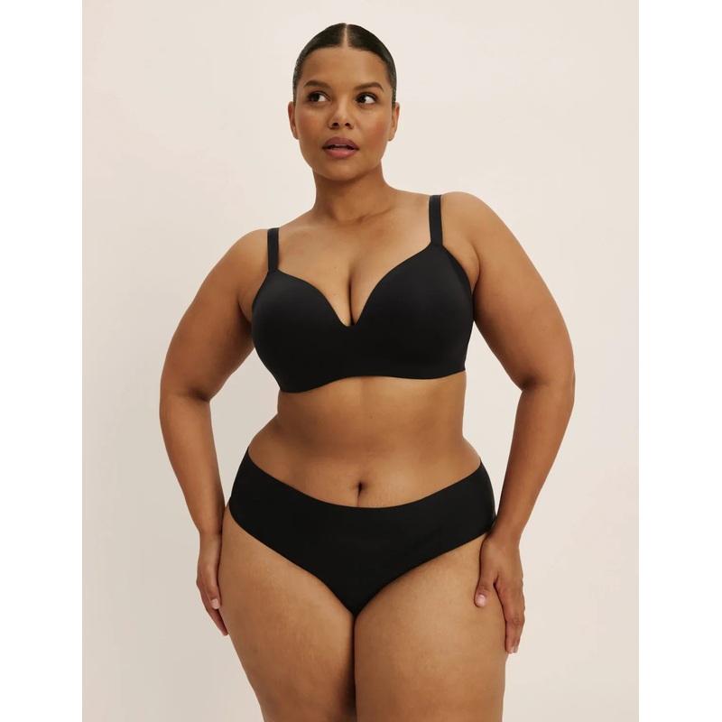 Essential No-Show French Cut Black XS