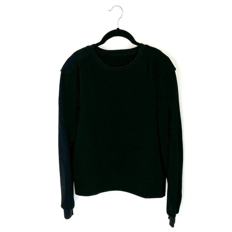 Black Crewneck Top – Small
