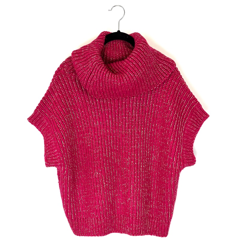 Magenta Pink And Gold Sleeveless Sweater – Size 4/6