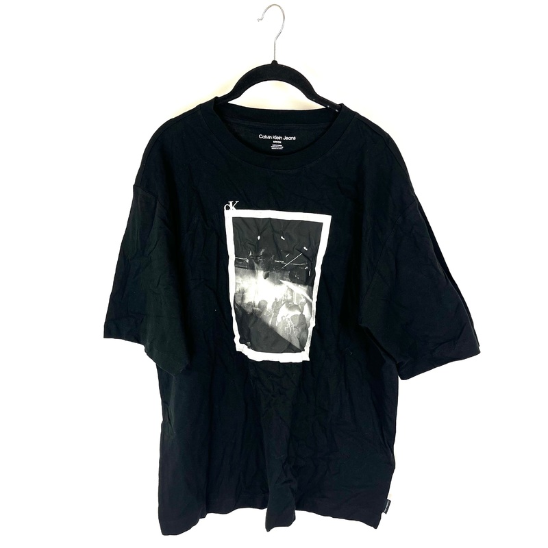 MENS Black Concert Graphic T-Shirt – Small