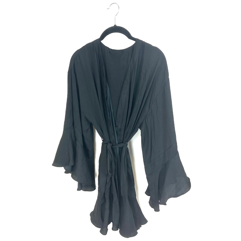 Black Flowy Robe – Size 2-4
