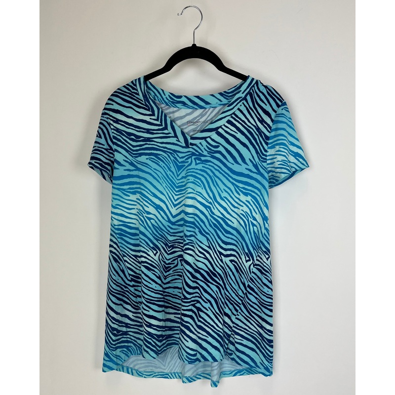 Blue Animal Print Short Sleeves Top – Size 6/8