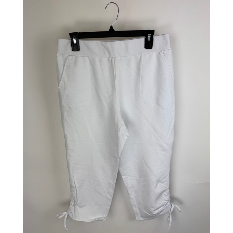 Ice White Cinched Capri Pants – Size 6/8