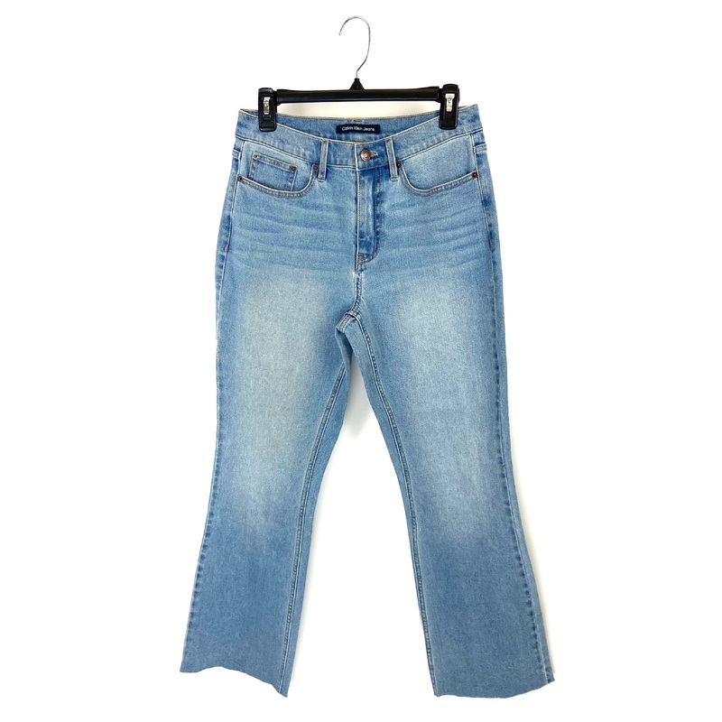 Light Wash High Rise Bootcut Jeans – Size 28