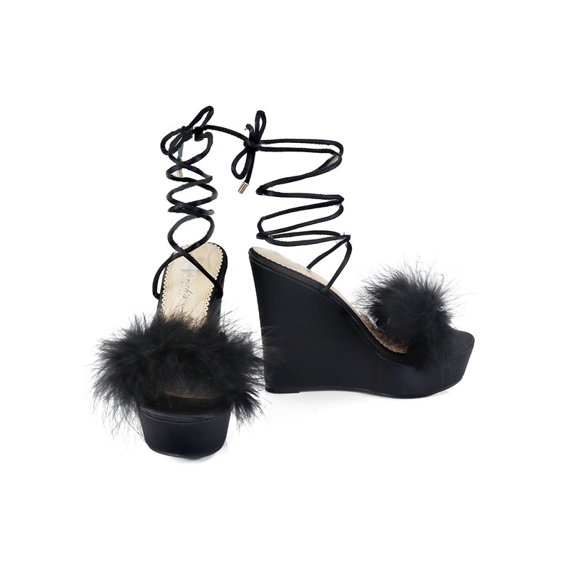 Adriana Feather Wedge Black 5.5