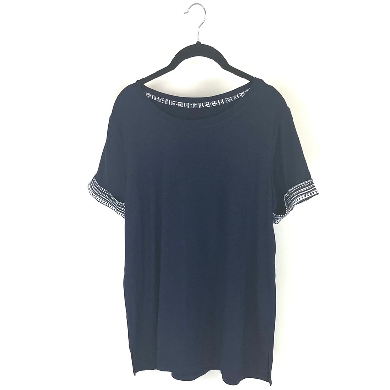 Navy Shirt With Abstract Sleeve Cuffs – Size 4/6