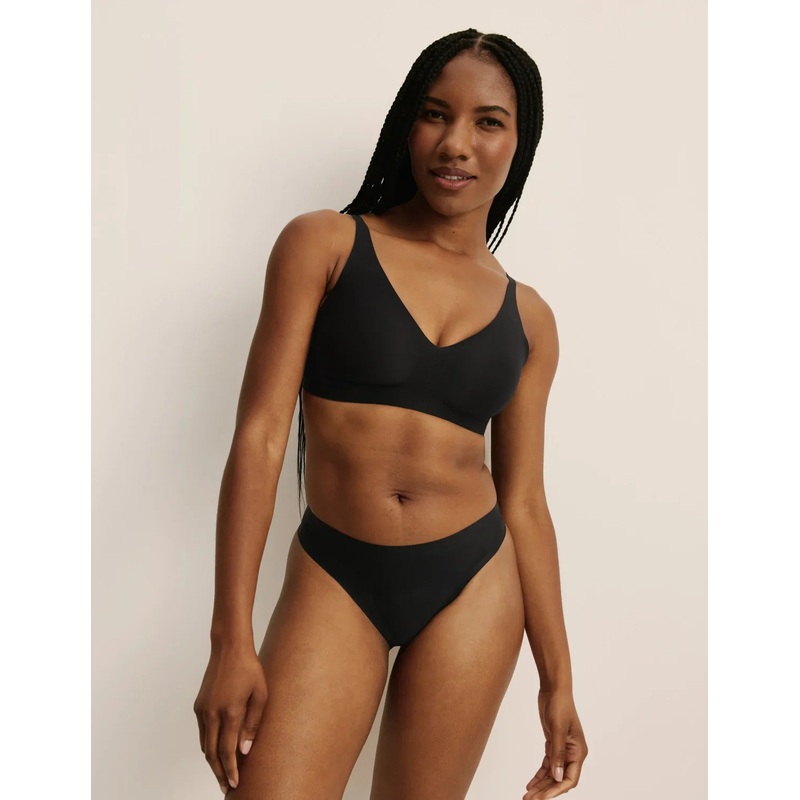 Essential No-Show Thong Warm Sand XS