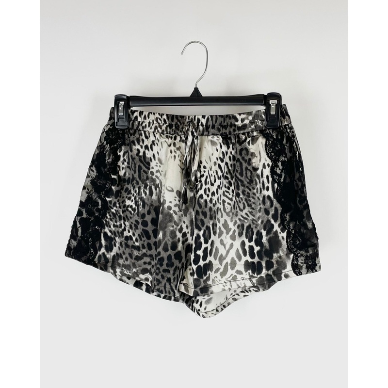 Grey Cheetah Print Flowy Shorts – Small Small